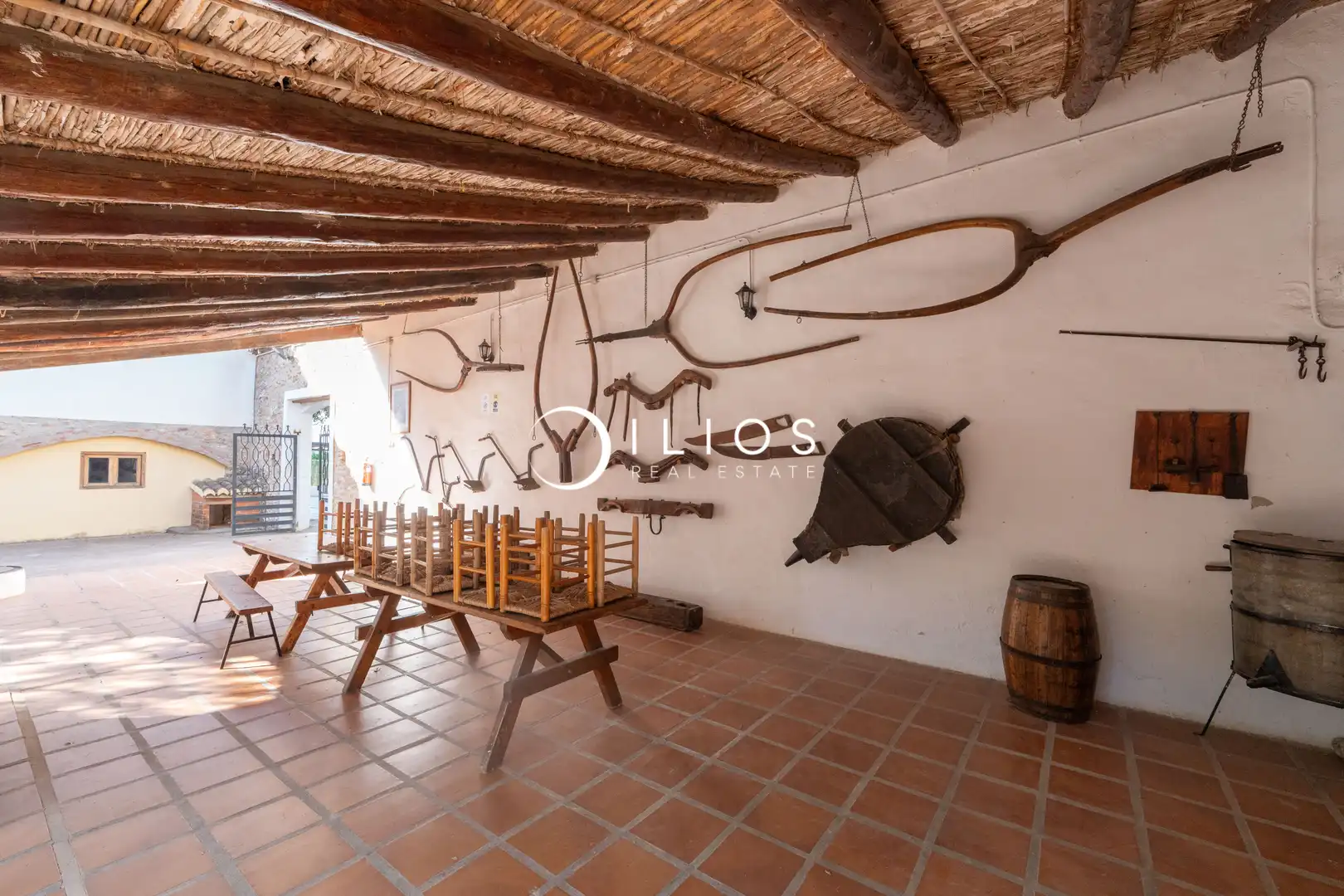 Edificio en venta en Olocau con Piscina comunitaria