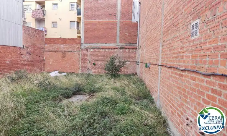Wohnbaugrundstück zum Verkauf in Carrer de Tapís, imagen 3