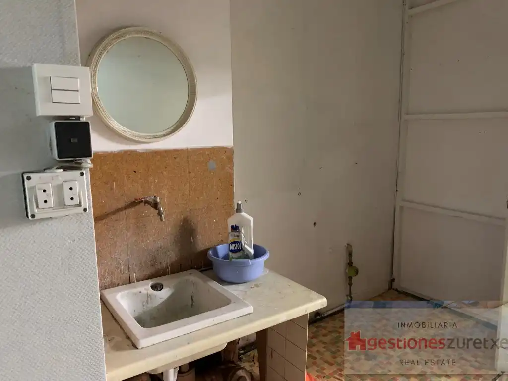 Local comercial en venta en Calle Perez Galdos, imagen 6