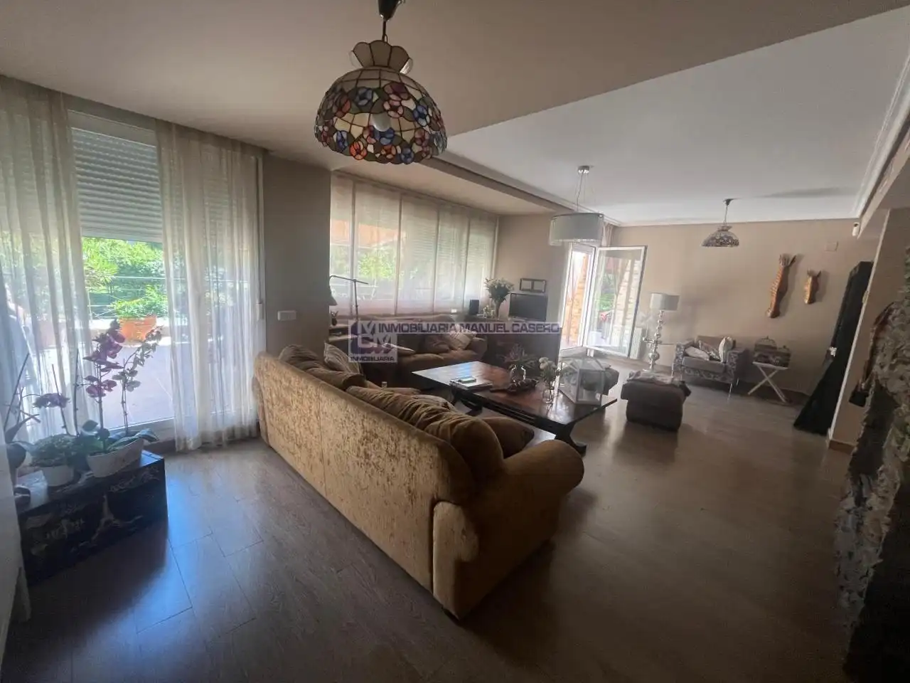 Sala d'estar de Casa adosada en venda en Cáceres amb Calefacció, Terrassa i Traster