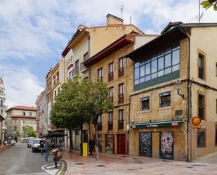 Vista exterior de Casa adosada en venda en Oviedo 
