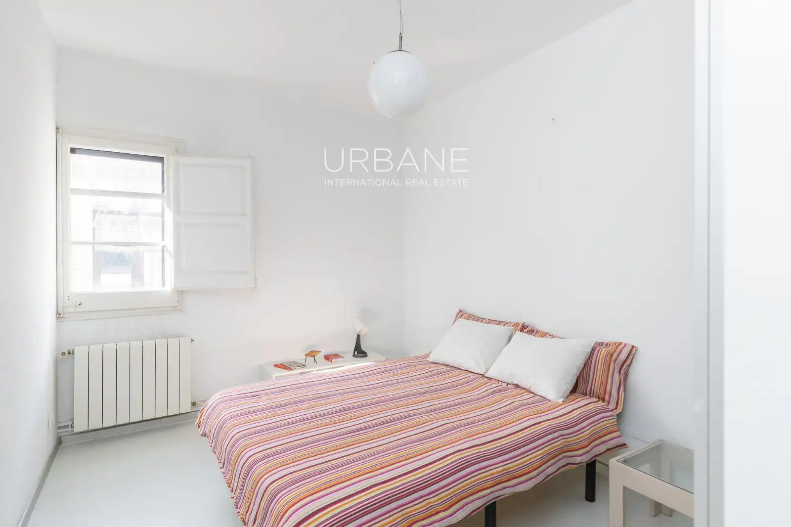 Habitación de Ático en venta en Barcelona con Calefacción, Terraza y Amueblado