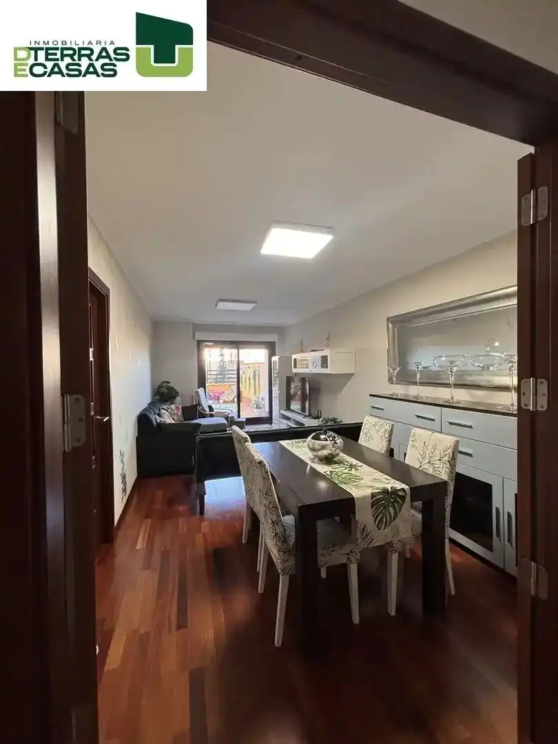 Sala de estar de Piso en venta en O Grove   con Aire acondicionado, Terraza y Trastero