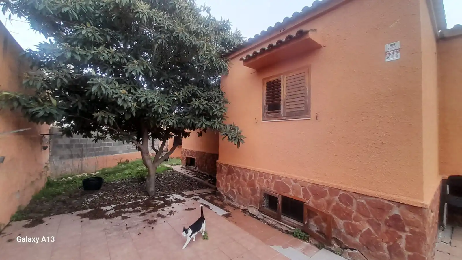 Exterior view of Houses for sale in La Pobla de Vallbona  with Air Conditioner, Heating and Oven
