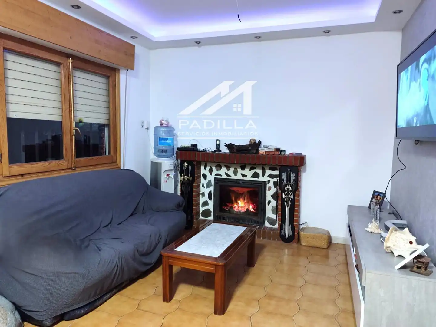 Sala d'estar de Casa o xalet en venda en Méntrida amb Calefacció