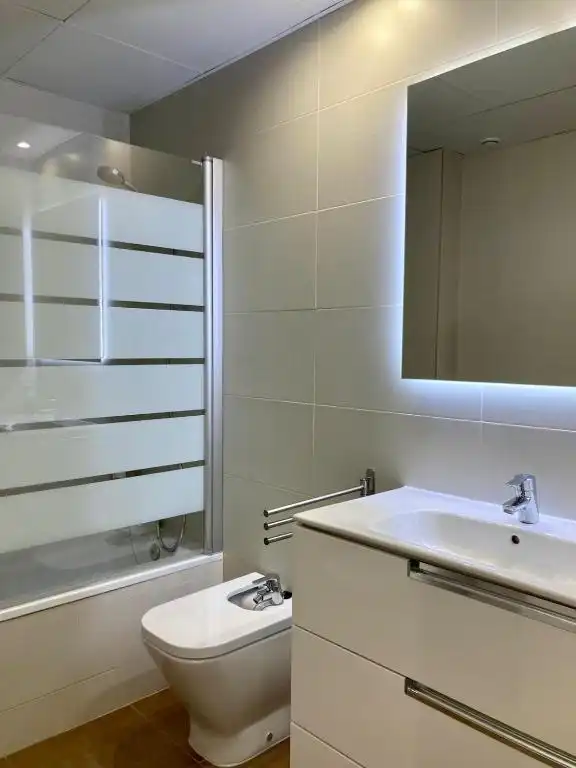 Flat with terrace to rent in Casco Histórico, imagen 4