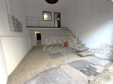 Local comercial de lloguer a Eixample