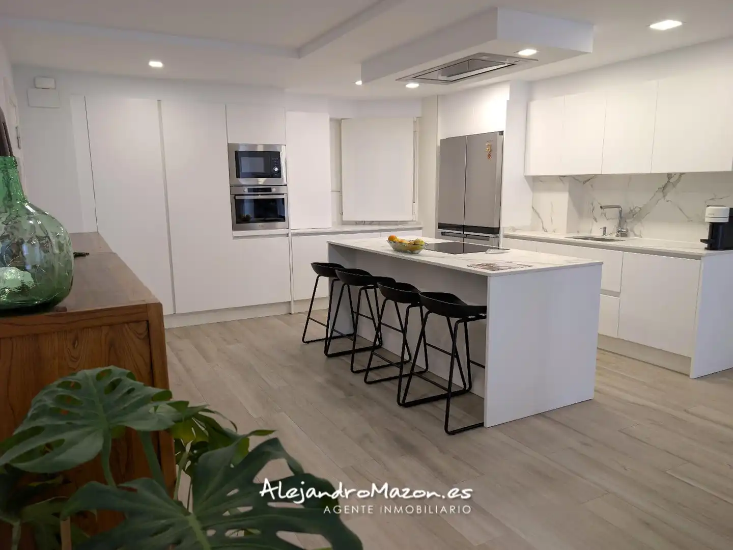 Kitchen of Flat for sale in Castro-Urdiales  with Heating, Swimming Pool and Community pool