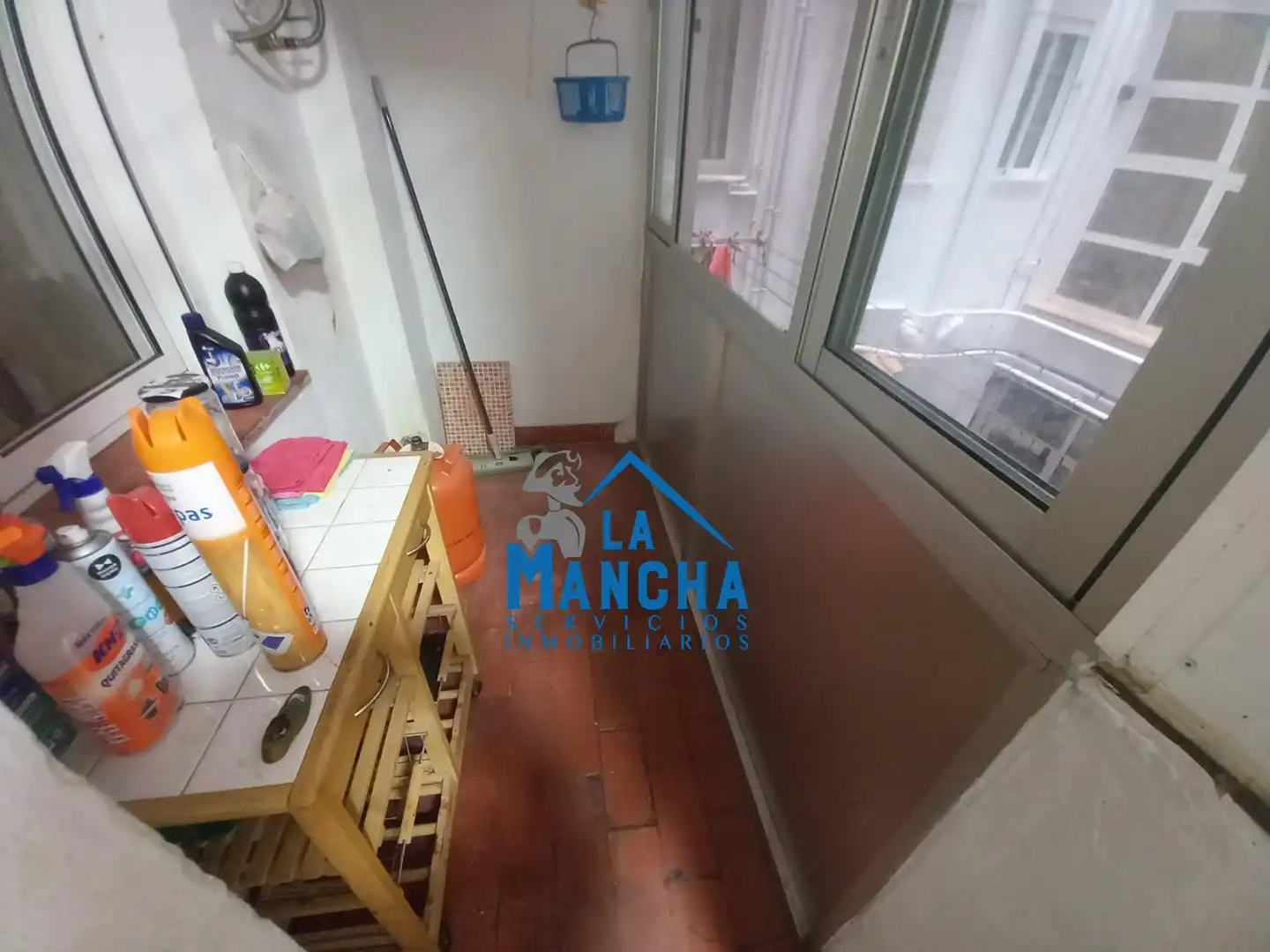 Piso en venta en Albacete con Balcón