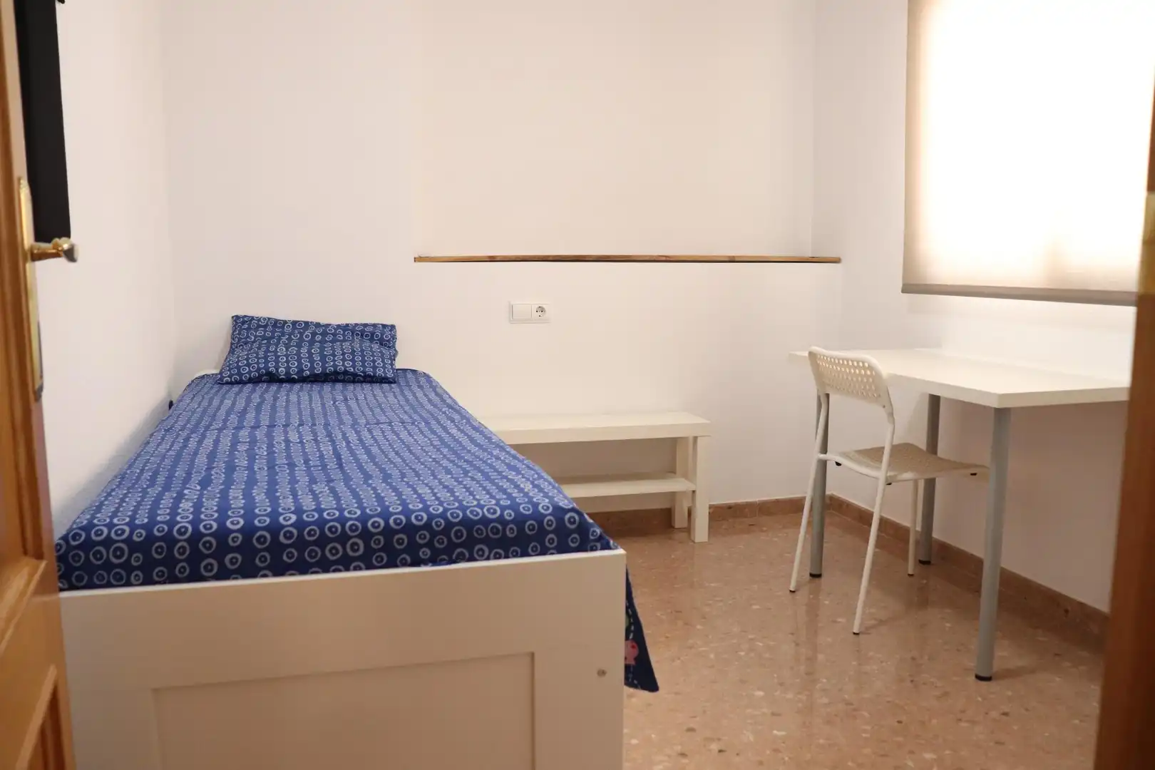 Dormitori de Pis de lloguer en Elche / Elx amb Aire condicionat, Moblat i Forn