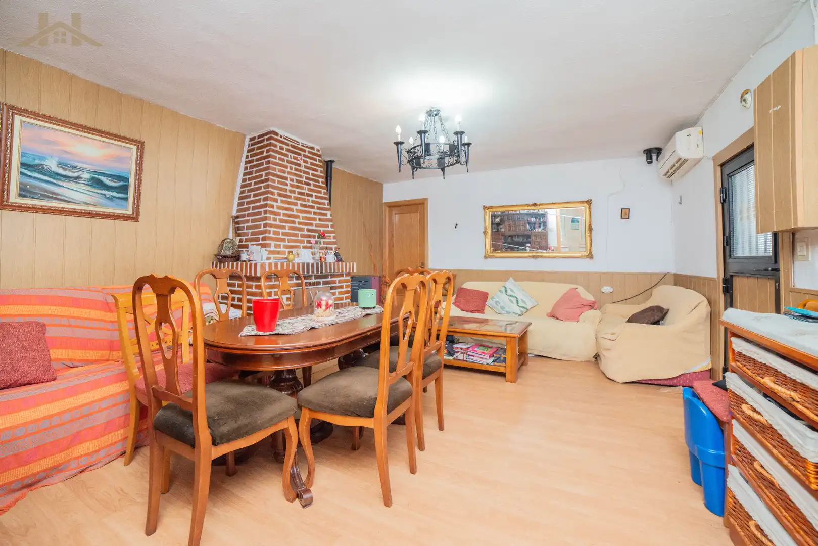 Sala d'estar de Casa o xalet en venda en Mejorada del Campo amb Aire condicionat, Jardí privat i Piscina