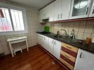 Cocina de Estudio de alquiler en Alcalá de Henares con Calefacción, Jardín privado y Amueblado