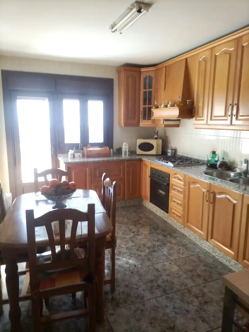 Cuina de Casa o xalet en venda en Alpujarra de la Sierra amb Aire condicionat, Calefacció i Jardí privat