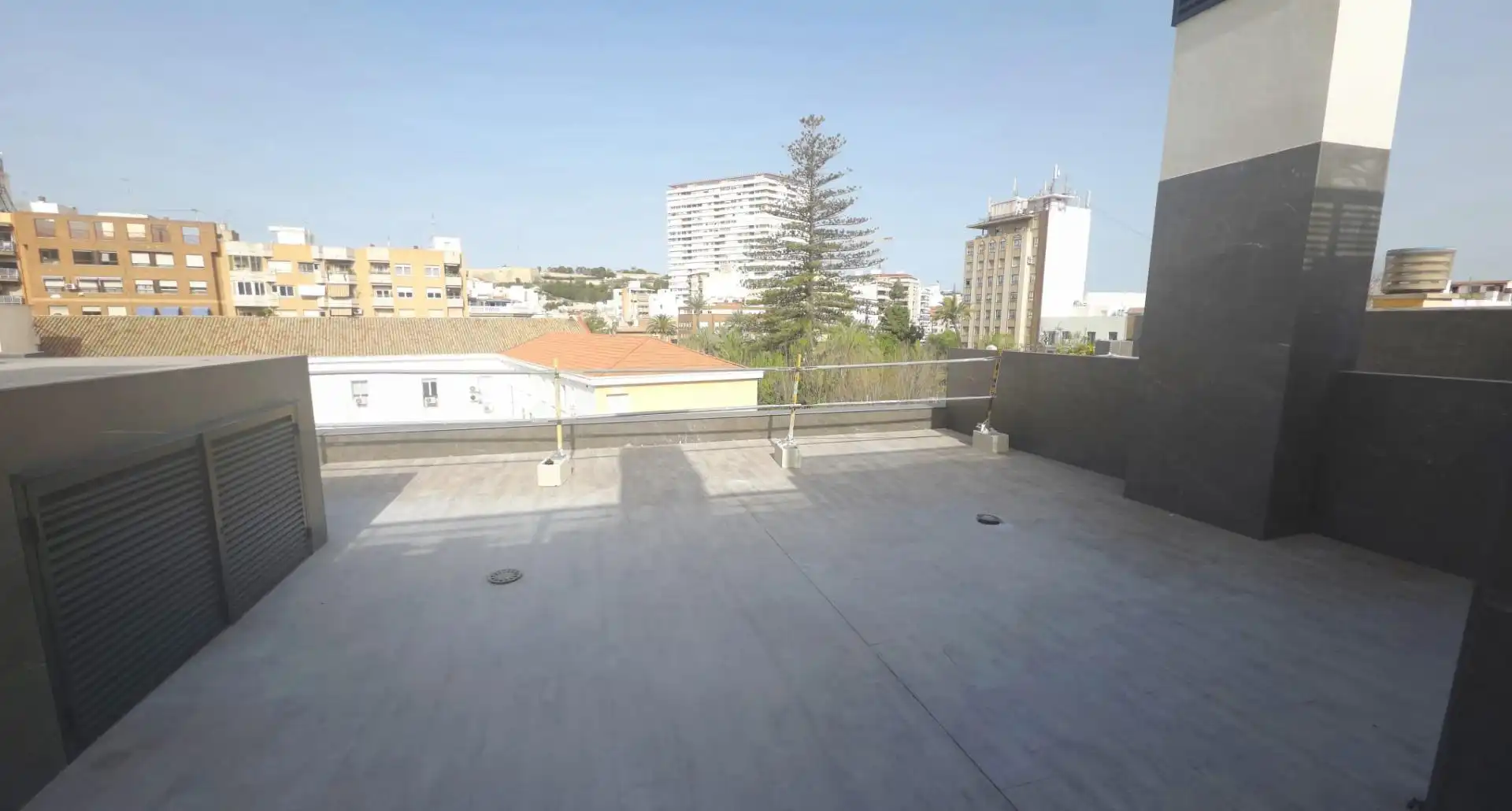 Terrace of Flat for sale in Alicante / Alacant  with Air Conditioner, Heating and Community pool