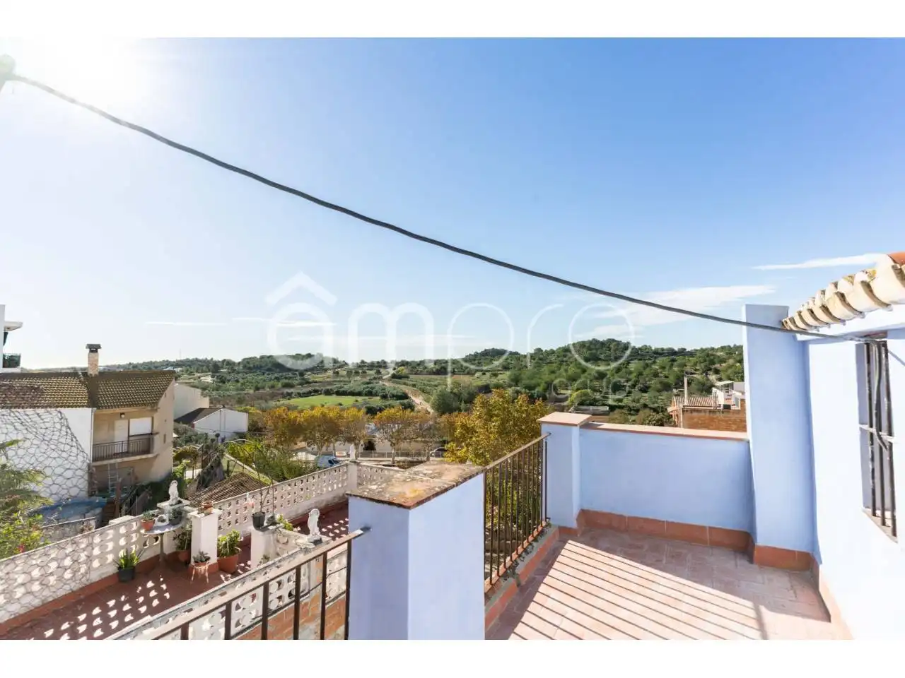 Vista exterior de Finca rústica en venda en La Pobla de Montornès   amb Jardí privat i Terrassa