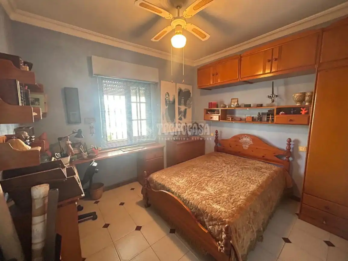 Habitación de Casa adosada en venta en Huelva con Aire acondicionado
