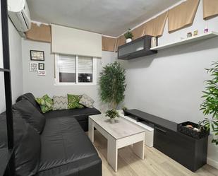 Living room of Flat to rent in  Madrid Capital  with Heating, Terrace and Balcony