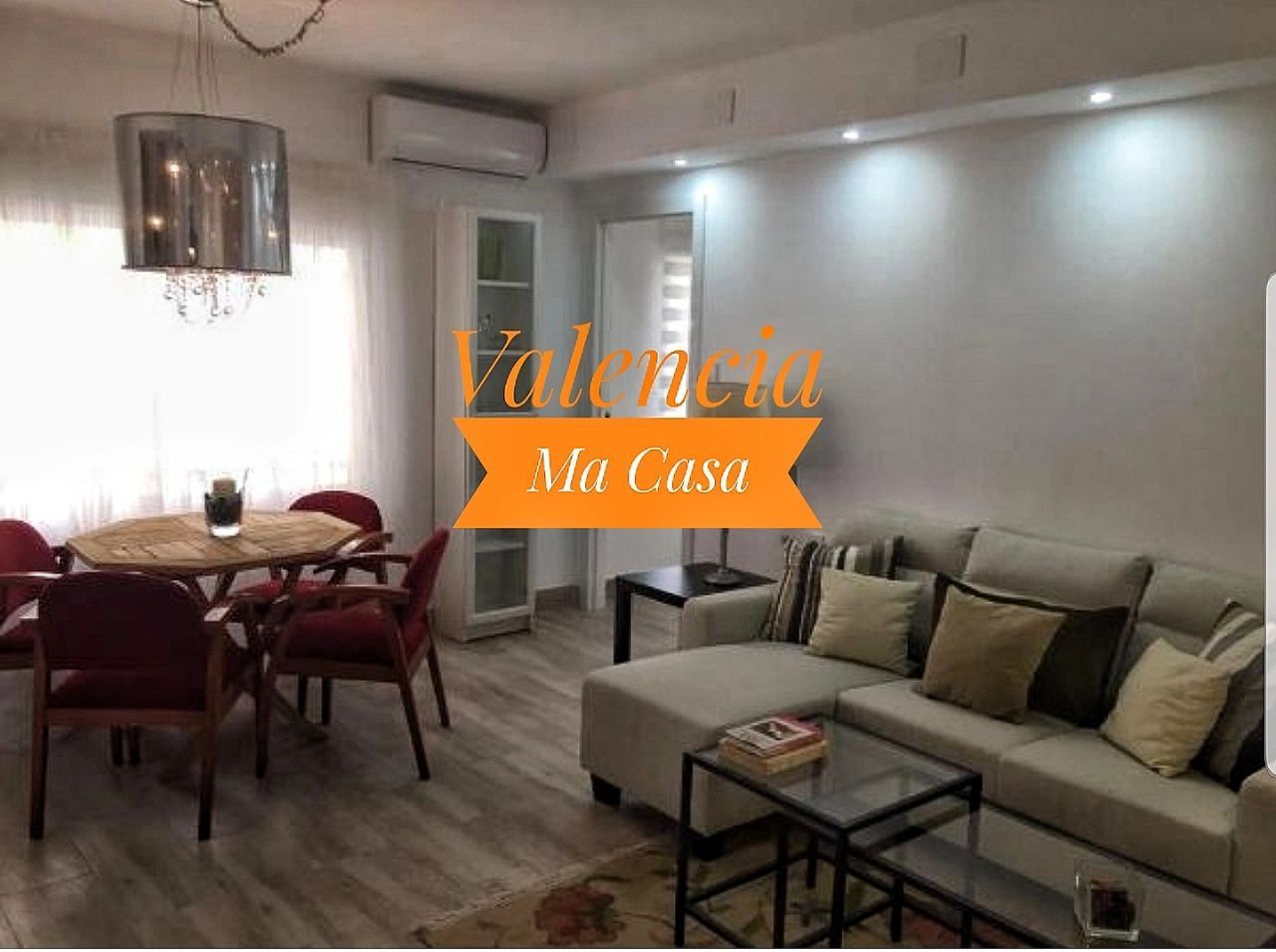 Living room of Flat to rent in  Valencia Capital  with Air Conditioner, Heating and Furnished