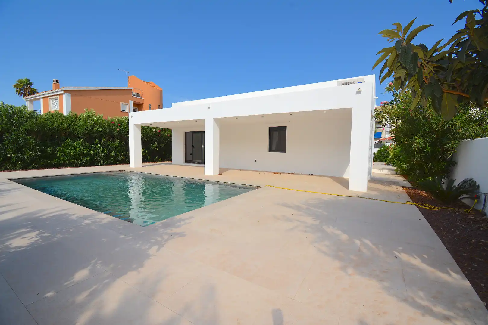 Piscina de Casa o chalet en venta en Dénia con Aire acondicionado, Jardín privado y Terraza