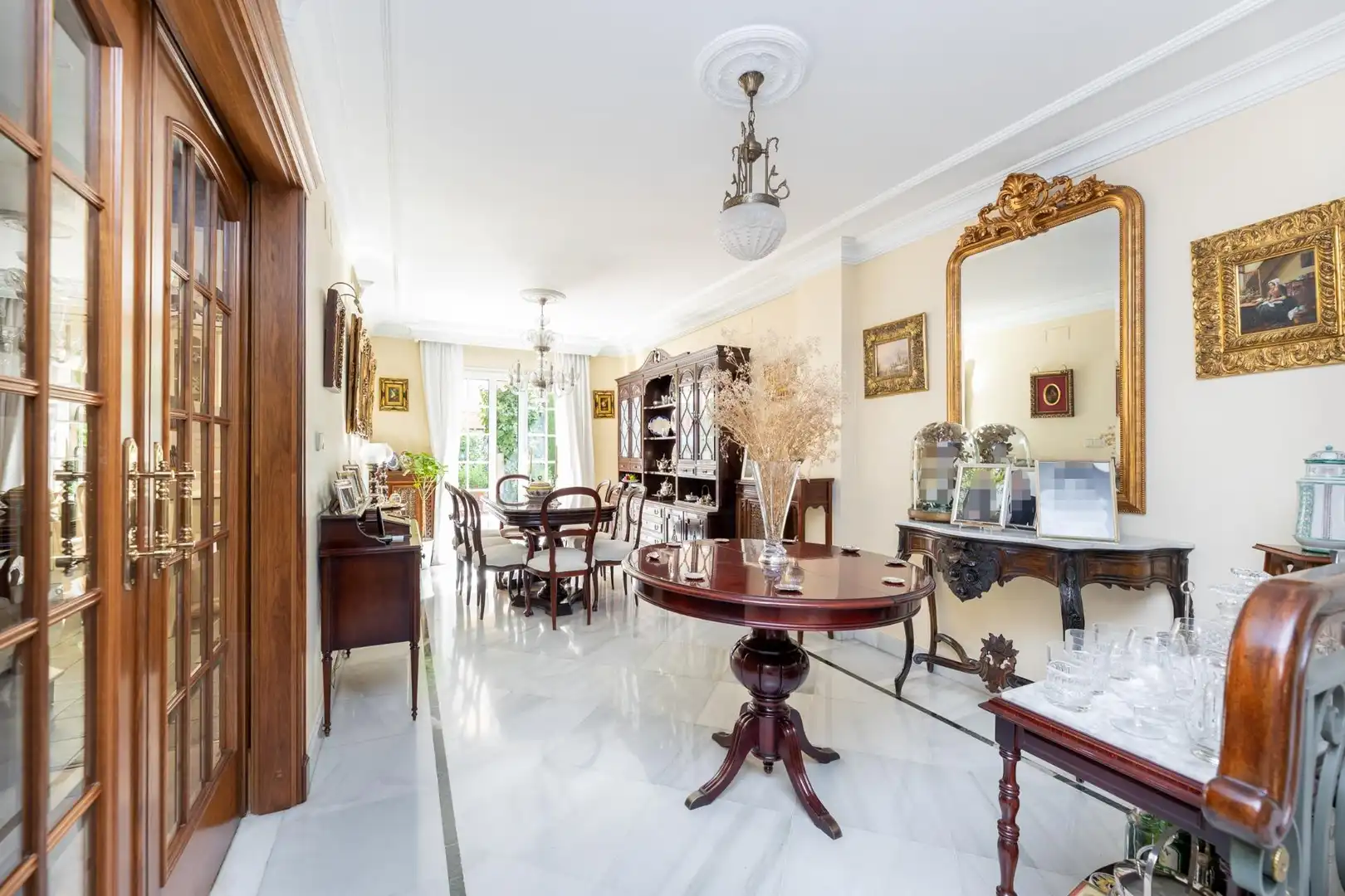 Comedor de Casa adosada en venta en Granada con Aire acondicionado, Calefacción y Jardín privado