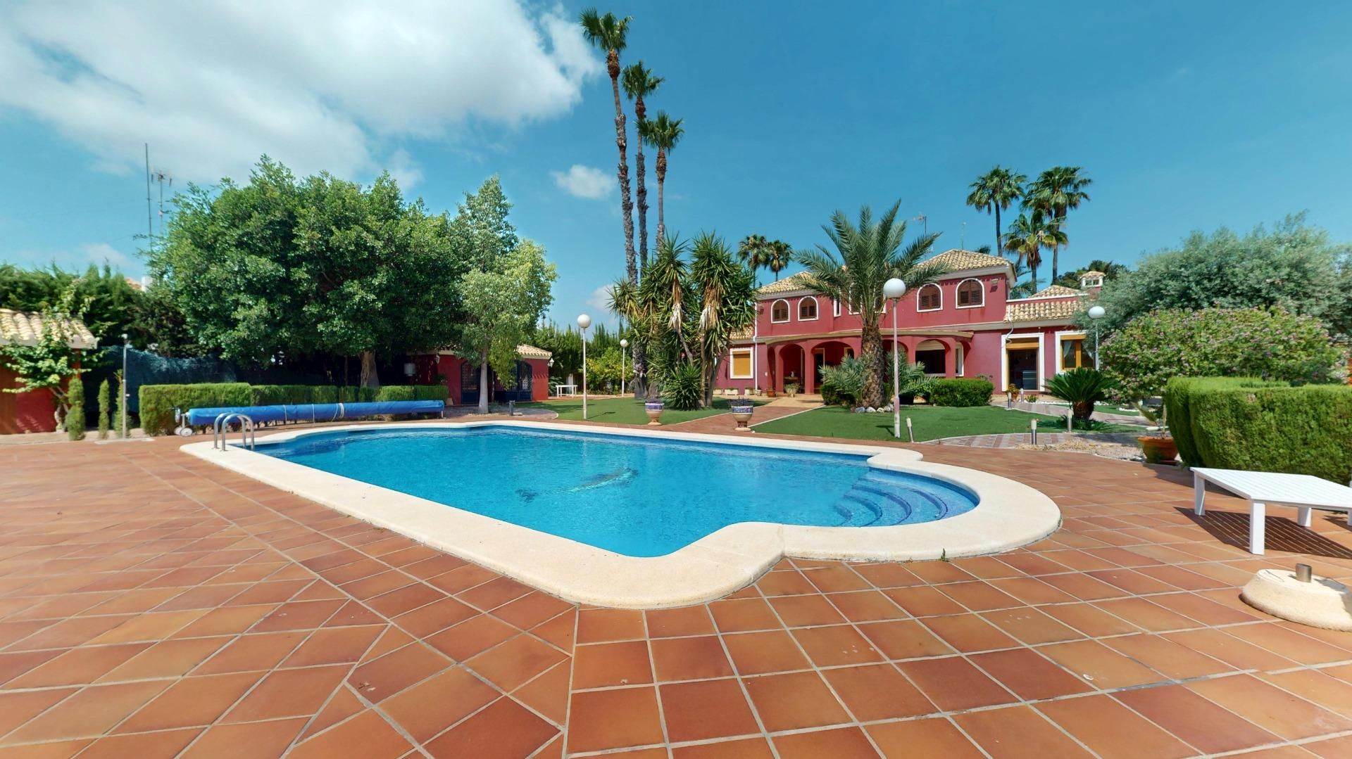 Jardí de Casa o xalet en venda en Elche / Elx amb Aire condicionat, Calefacció i Jardí privat