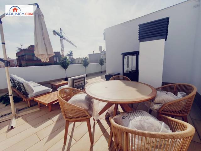 Ático en Alquiler en La Calzada - La Florida