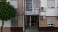 Vista exterior de Pis en venda en Marchena amb Terrassa