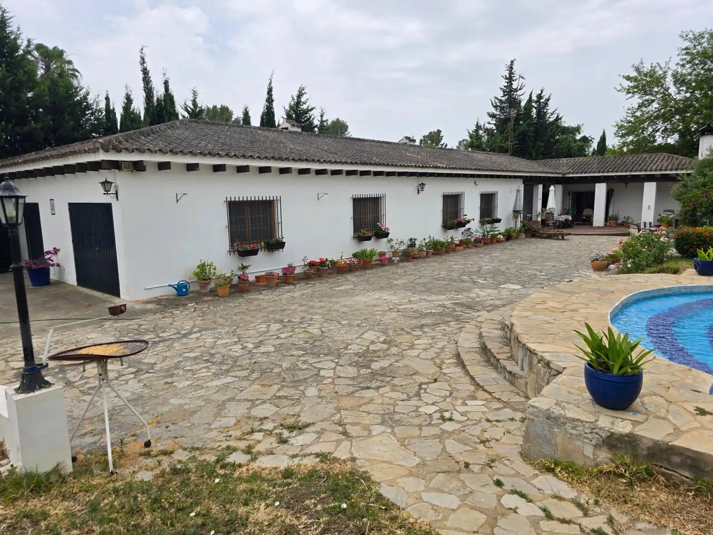 Vista exterior de Casa o xalet en venda en Jerez de la Frontera amb Aire condicionat, Calefacció i Terrassa