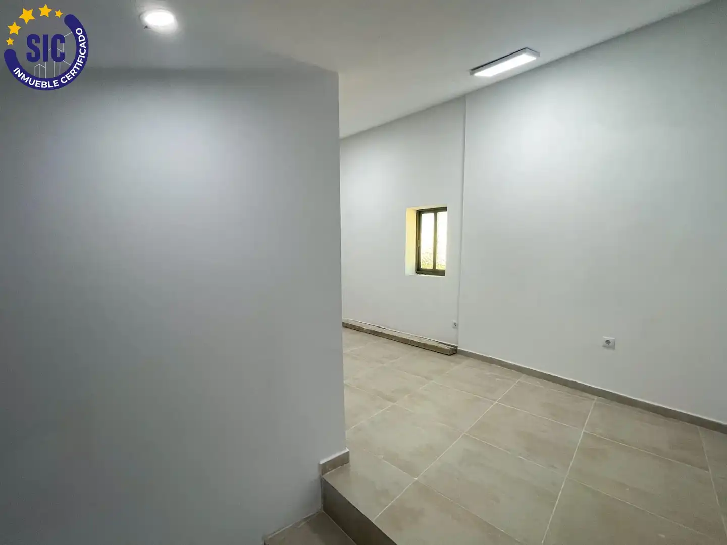 Casa o xalet en venda en Requena amb Balcó