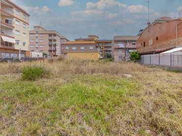 Terreno residencial en venta en Carrer de Ferran d'Antequera 2