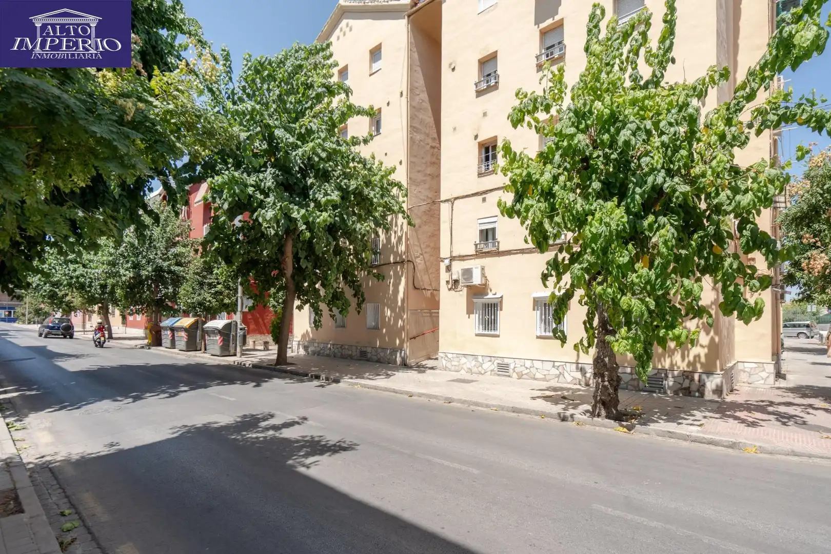 Außenansicht von Wohnung zum Verkauf in Granada mit Klimaanlage, Parkett und Möbliert