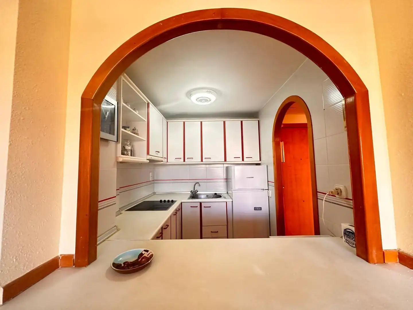 Cocina de Apartamento en venta en Salou con Aire acondicionado, Amueblado y Piscina comunitaria