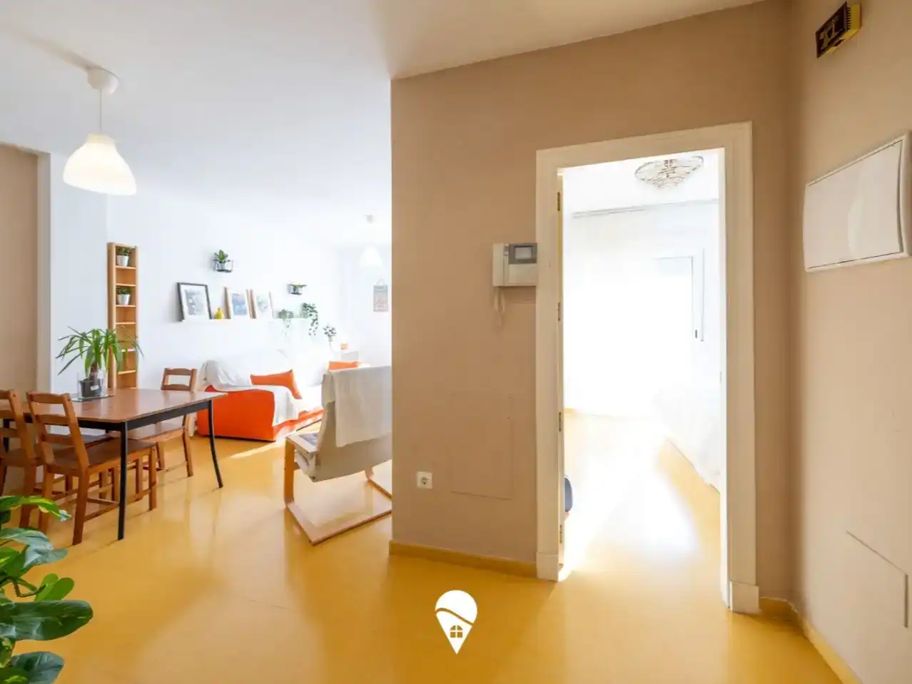 Piso en venta en Roquetas de Mar con Amueblado y Balcón