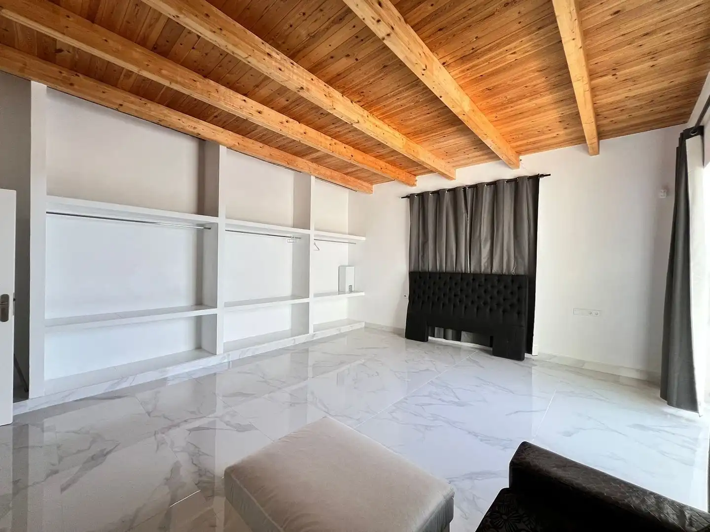 Sala d'estar de Casa o xalet en venda en Orihuela amb Aire condicionat, Jardí privat i Terrassa