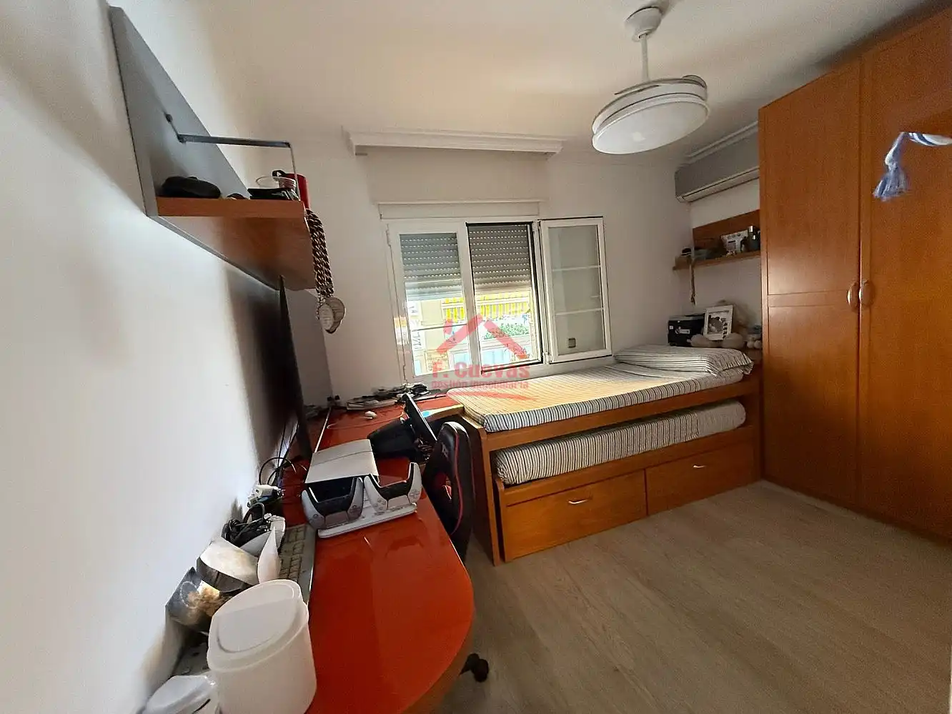 Dormitori de Apartament en venda en Vélez-Málaga amb Jardí privat, Terrassa i Piscina