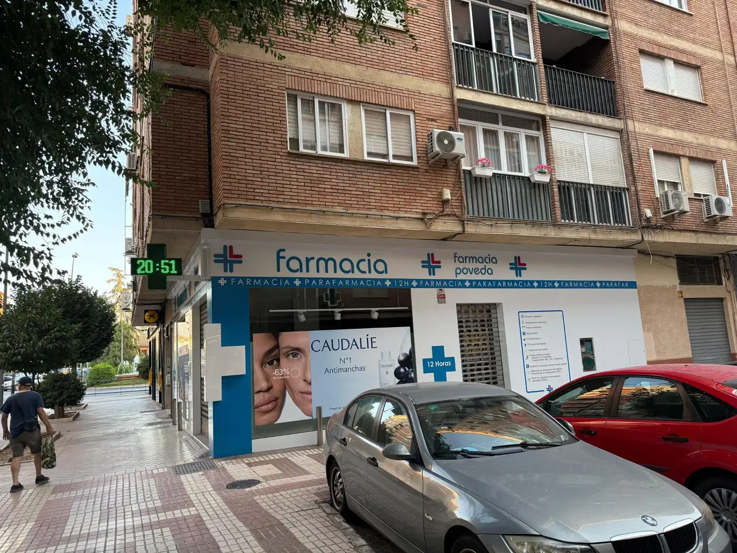 Flat for share in Granada  with Air Conditioner, Terrace and Furnished