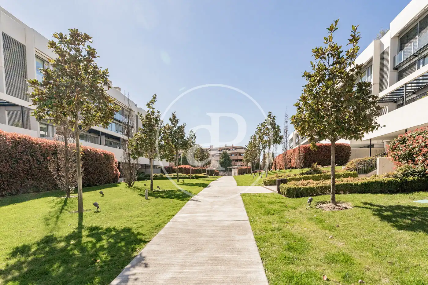 Vista exterior de Àtic en venda en Pozuelo de Alarcón amb Aire condicionat, Calefacció i Jardí privat