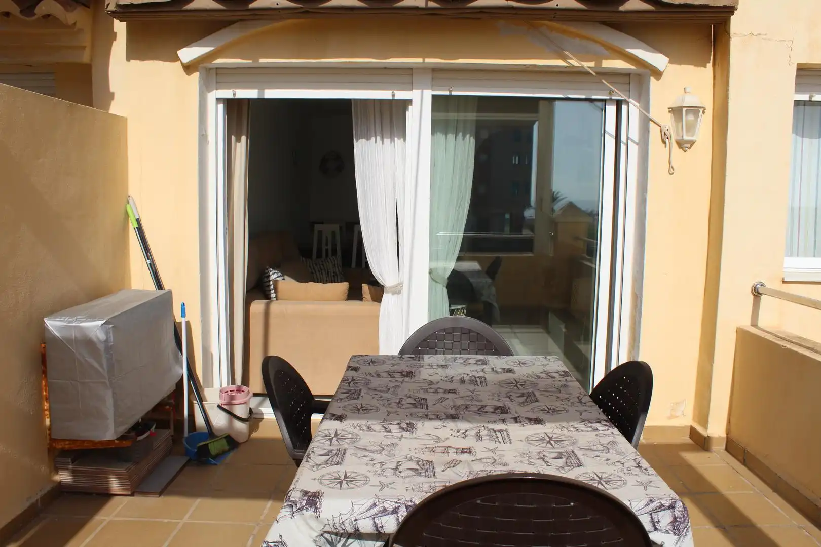 Terrassa de Apartament en venda en Roquetas de Mar amb Aire condicionat, Terrassa i Piscina