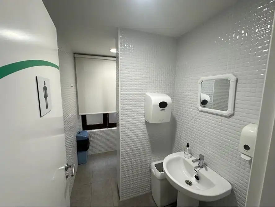 Baño de Piso de alquiler en Burgos con Calefacción