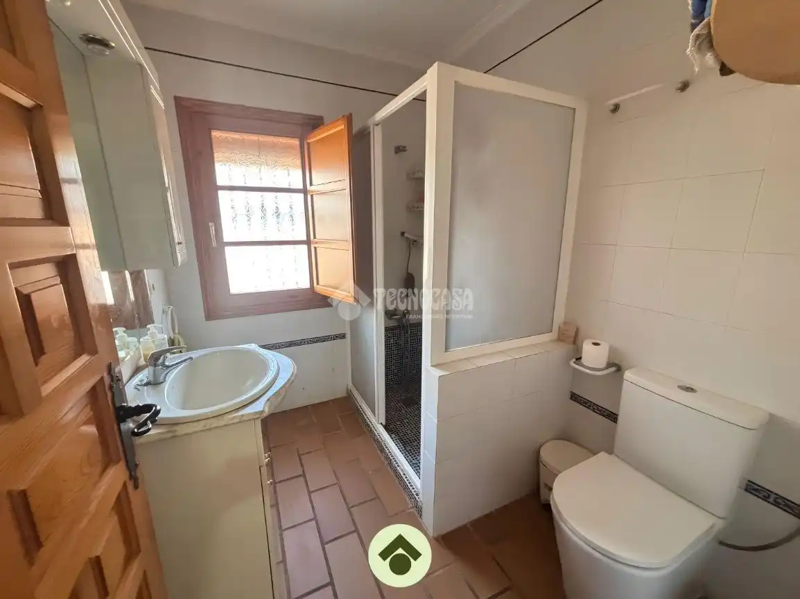 Baño de Finca rústica en venta en Adamuz con Aire acondicionado y Piscina