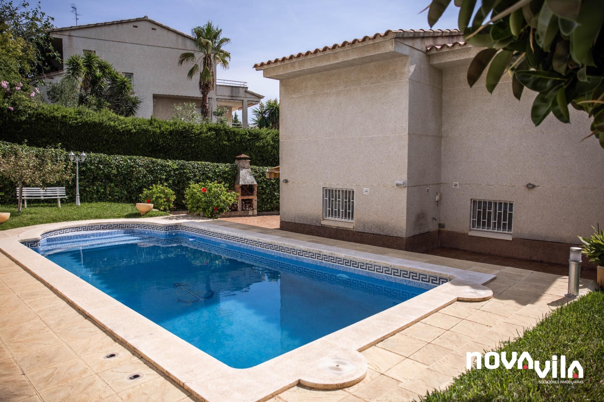 Piscina de Casa o xalet en venda en Calafell amb Calefacció, Jardí privat i Terrassa