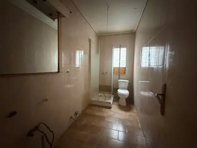 Baño de Piso en venta en Mislata con Balcón