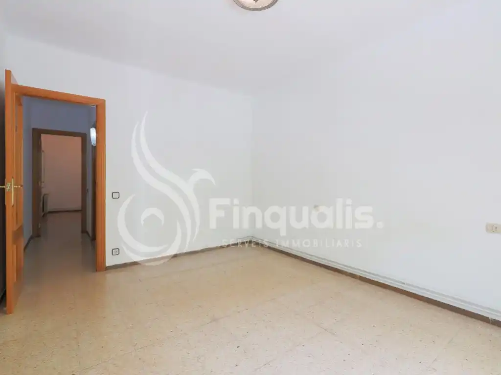 Bedroom of Flat for sale in Granollers