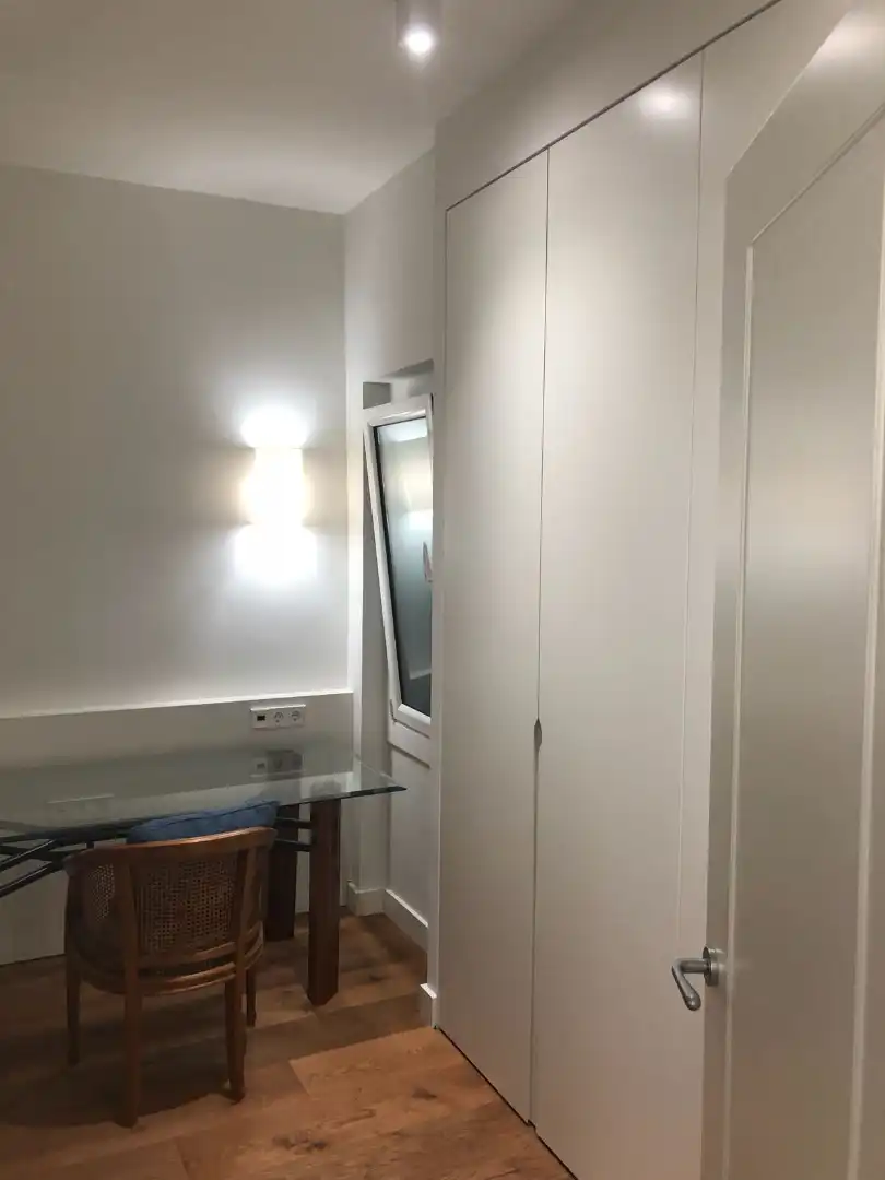 Wohnung zur Miete in Barcelona mit Klimaanlage, Heizung und Parkett