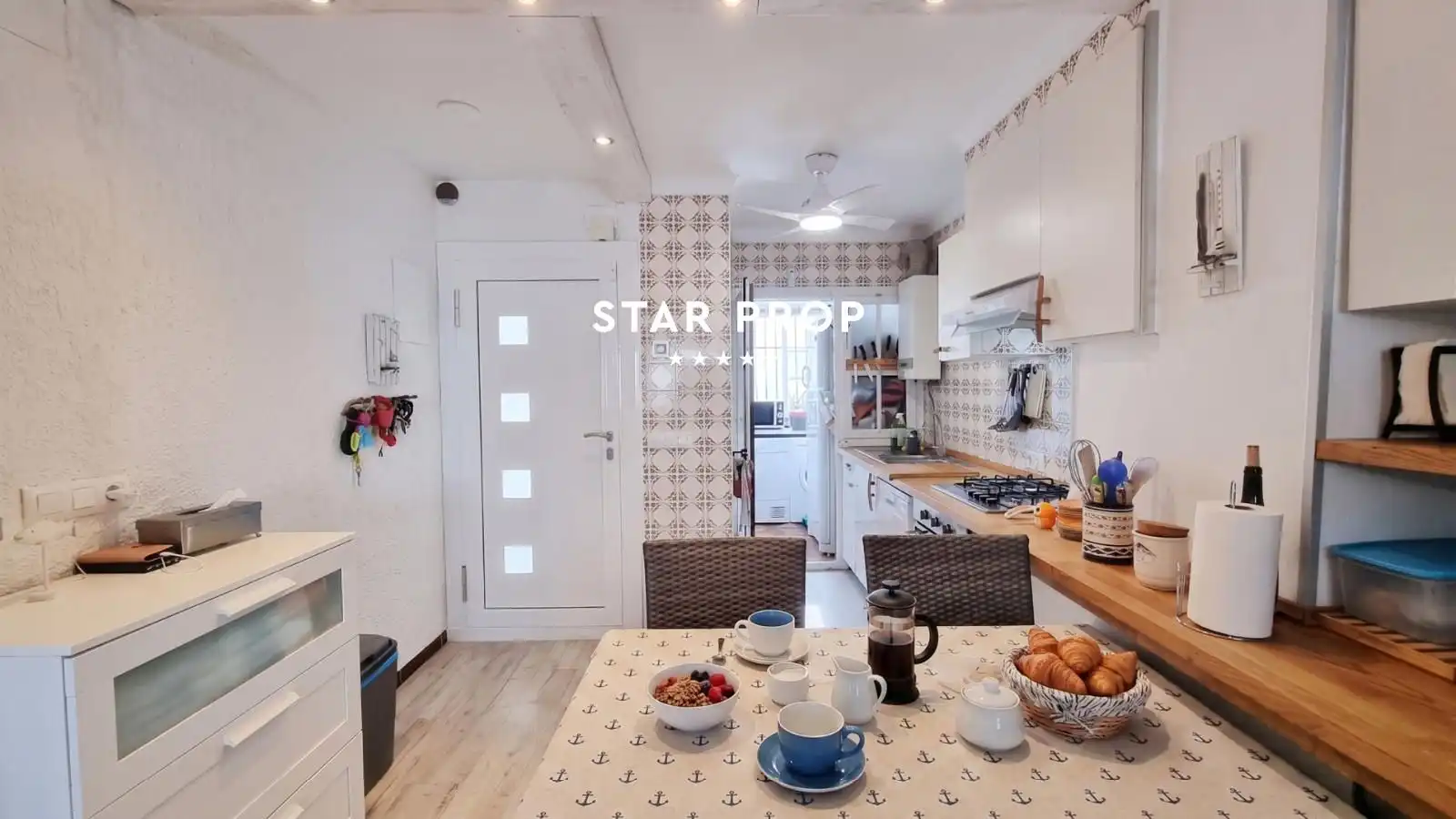 Kitchen of Flat for sale in Llançà  with Heating, Terrace and Storage room
