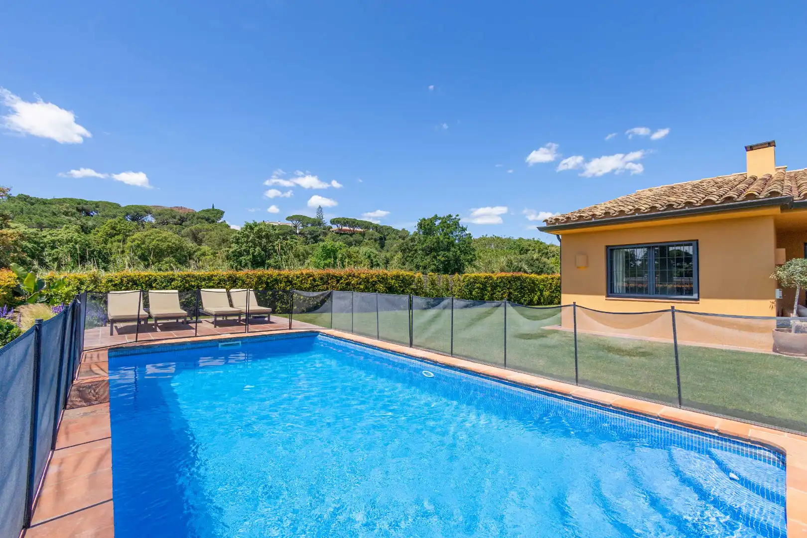 Piscina de Casa o chalet en venta en Sant Vicenç de Montalt con Aire acondicionado, Calefacción y Jardín privado