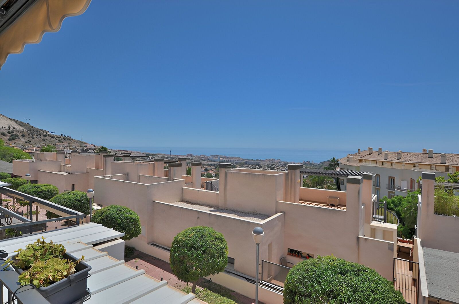 Vista exterior de Apartament en venda en Benalmádena amb Aire condicionat, Terrassa i Traster