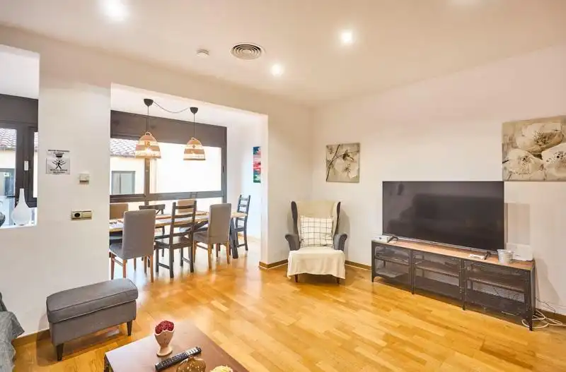 Sala de estar de Casa adosada en venta en Sant Feliu de Llobregat con Terraza