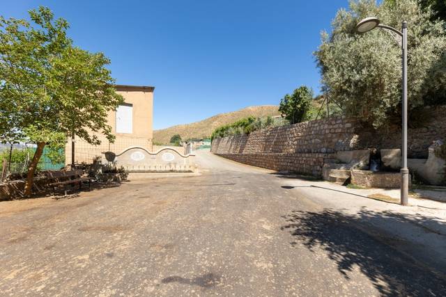 Terreno residencial en Venta en Calle Fuente 16 Caños en Güéjar Sierra