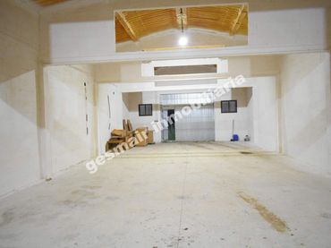 Nave industrial in affitto a Barro